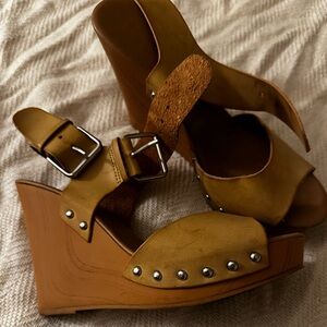 Coconut brand leather wedge sandals, good condition